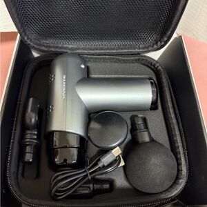 Ovente Silver and Black Massage Gun Set
